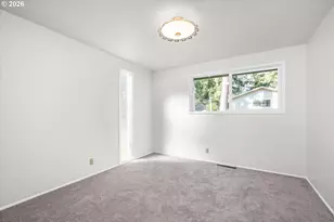 195 Coachman Dr, Eugene, OR 97405 - Photo 24