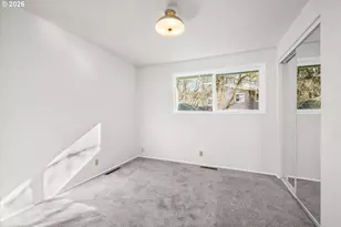 195 Coachman Dr, Eugene, OR 97405 - Photo 20