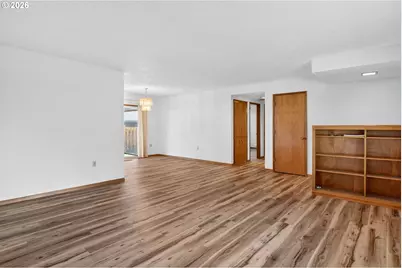 16540 SW King Charles Ave, King City, OR 97224 - Photo 8