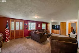 220 View Ln, Lebanon, OR 97355 - Photo 6