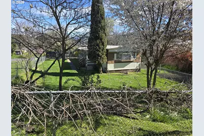 101 NE Darrell Ave, Winston, OR 97496 - Photo 2