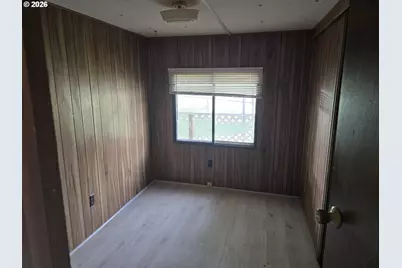 101 NE Darrell Ave, Winston, OR 97496 - Photo 10