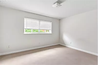 4811 NE Prescott St, Portland, OR 97218 - Photo 6