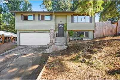 950 NE Edgehill Dr, Estacada, OR 97023 - Photo 2