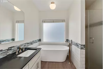 3900 Edgewood Ct, West Linn, OR 97068 - Photo 20