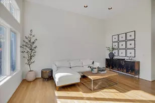 3900 Edgewood Ct, West Linn, OR 97068 - Photo 4