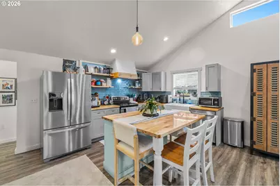 242 NW 1st Ave, John Day, OR 97845 - Photo 26