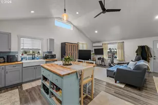 242 NW 1st Ave, John Day, OR 97845 - Photo 28