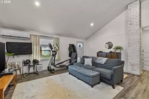 242 NW 1st Ave, John Day, OR 97845 - Photo 4