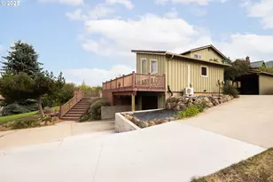 1902 Highland Dr, La Grande, OR 97850 - Photo 6