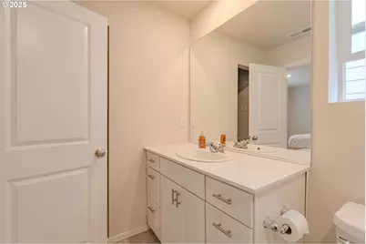 10404 NE 46th St, Vancouver, WA 98682 - Photo 26