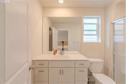 10404 NE 46th St, Vancouver, WA 98682 - Photo 24