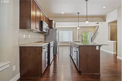 14323 SW Burlwood Ln, Beaverton, OR 97005 - Photo 12