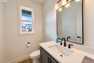 948 NE 17th Ave, Canby, OR 97013 - Photo 42
