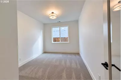 948 NE 17th Ave, Canby, OR 97013 - Photo 32