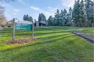 16431 SW Timberland Dr, Beaverton, OR 97007 - Photo 42