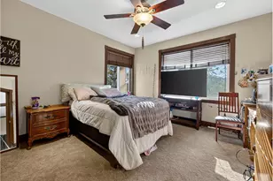 16431 SW Timberland Dr, Beaverton, OR 97007 - Photo 32