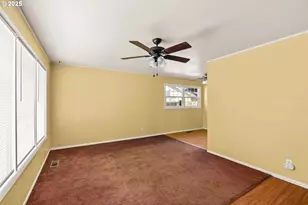 830 S 7th St, Cottage Grove, OR 97424 - Photo 18