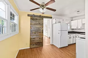 830 S 7th St, Cottage Grove, OR 97424 - Photo 22