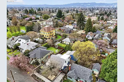 635 SE 55th Ave, Portland, OR 97215 - Photo 28