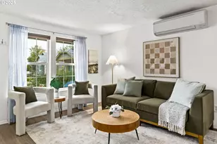 3031 Hummingbird Ln, Eugene, OR 97405 - Photo 10