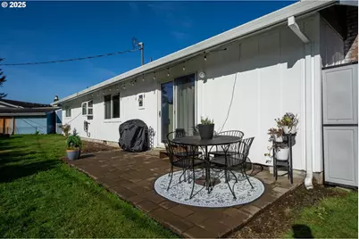 4009 Filbert St, Tillamook, OR 97141 - Photo 32