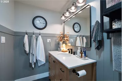 4009 Filbert St, Tillamook, OR 97141 - Photo 16