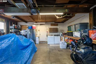 4009 Filbert St, Tillamook, OR 97141 - Photo 26