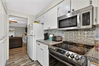 13600 NE 18th St #28, Vancouver, WA 98684 - Photo 12