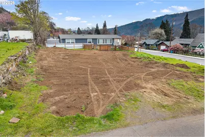 304 E Humboldt St, Bingen, WA 98605 - Photo 8