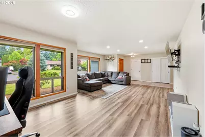 2893 NE Juniper Ave, Gresham, OR 97030 - Photo 6