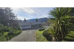 1123 SE Hawthorne Dr, Roseburg, OR 97470 - Photo 32