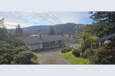 1123 SE Hawthorne Dr, Roseburg, OR 97470 - Photo 30