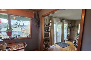 1123 SE Hawthorne Dr, Roseburg, OR 97470 - Photo 10