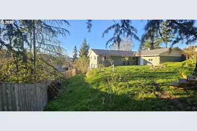 1123 SE Hawthorne Dr, Roseburg, OR 97470 - Photo 36