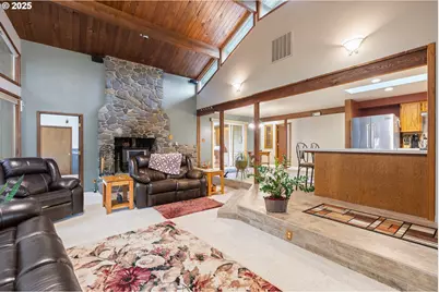 894 Colwell Hill Ln, Roseburg, OR 97471 - Photo 14