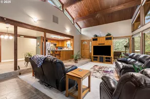 894 Colwell Hill Ln, Roseburg, OR 97471 - Photo 16