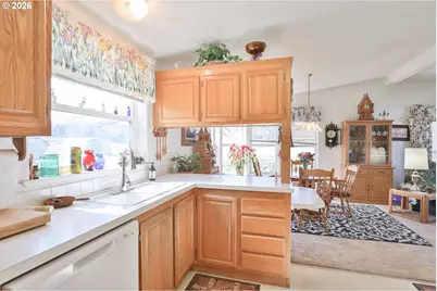 87676 Territorial Hwy, Veneta, OR 97487 - Photo 8