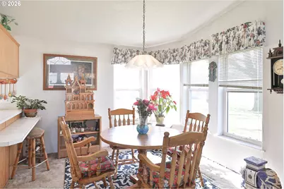 87676 Territorial Hwy, Veneta, OR 97487 - Photo 4