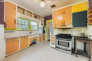 4709 SE 64th Ave, Portland, OR 97206 - Photo 8