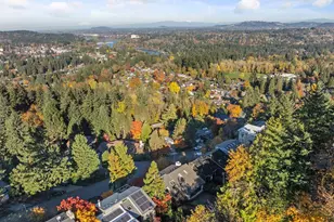 1060 Upper Devon Ln, Lake Oswego, OR 97034 - Photo 42