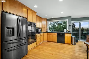 1060 Upper Devon Ln, Lake Oswego, OR 97034 - Photo 16