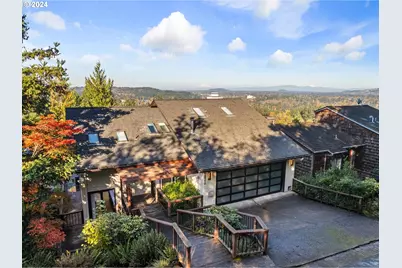 1060 Upper Devon Ln, Lake Oswego, OR 97034 - Photo 2