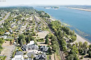 1016 SE 64th Ct, Vancouver, WA 98661 - Photo 2