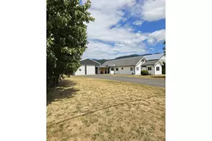 71 Cloverdale Ave, Carson, WA 98610 - Photo 2