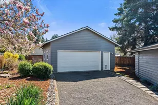 18588 SW Cascadia Ct, Beaverton, OR 97078 - Photo 2