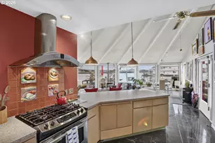 2055 N Jantzen Ave, Portland, OR 97217 - Photo 24