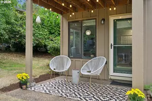 6928 SW Montauk Cir, Lake Oswego, OR 97035 - Photo 18