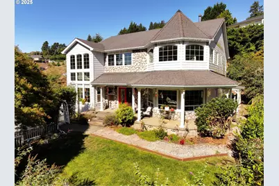 217 Marine Dr, Brookings, OR 97415 - Photo 1