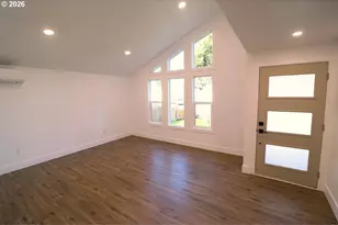 77 Shady Loop, Springfield, OR 97477 - Photo 2